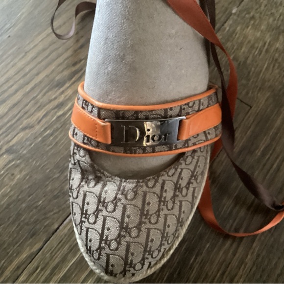 *DIOR* monogram closed toe ribbon strap.8.5 - Picture 7 of 8